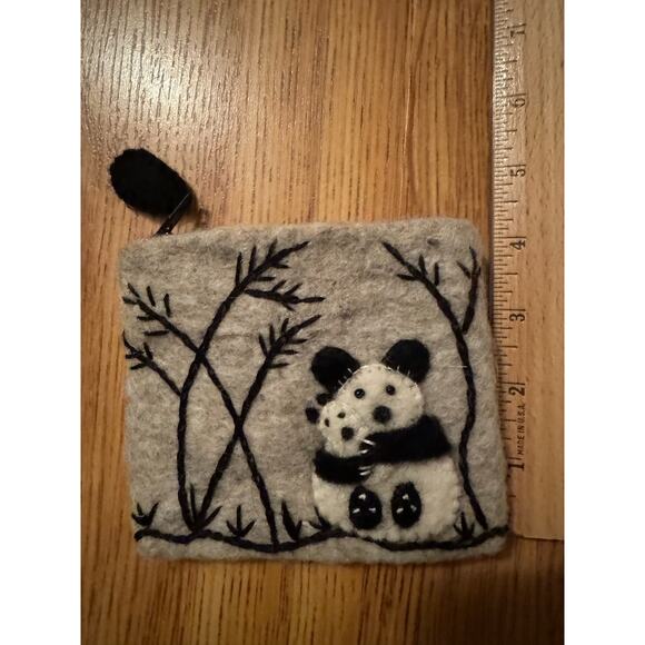 Hand-Felted Fair Trade Coin Purse Panda 100% Wool Hand Made Nepal - Picture 3 of 5